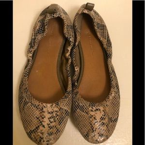 Banana Republic snake print ballet flats